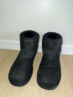 UGG Black Short Winter Boots
